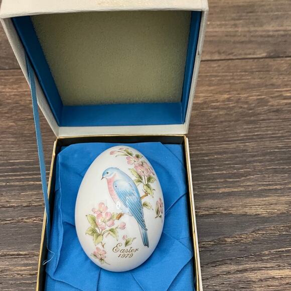 Vintage NORITAKE Holiday Collectible Bone China Easter Egg 1979 In ORIGINAL Box - Picture 8 of 10